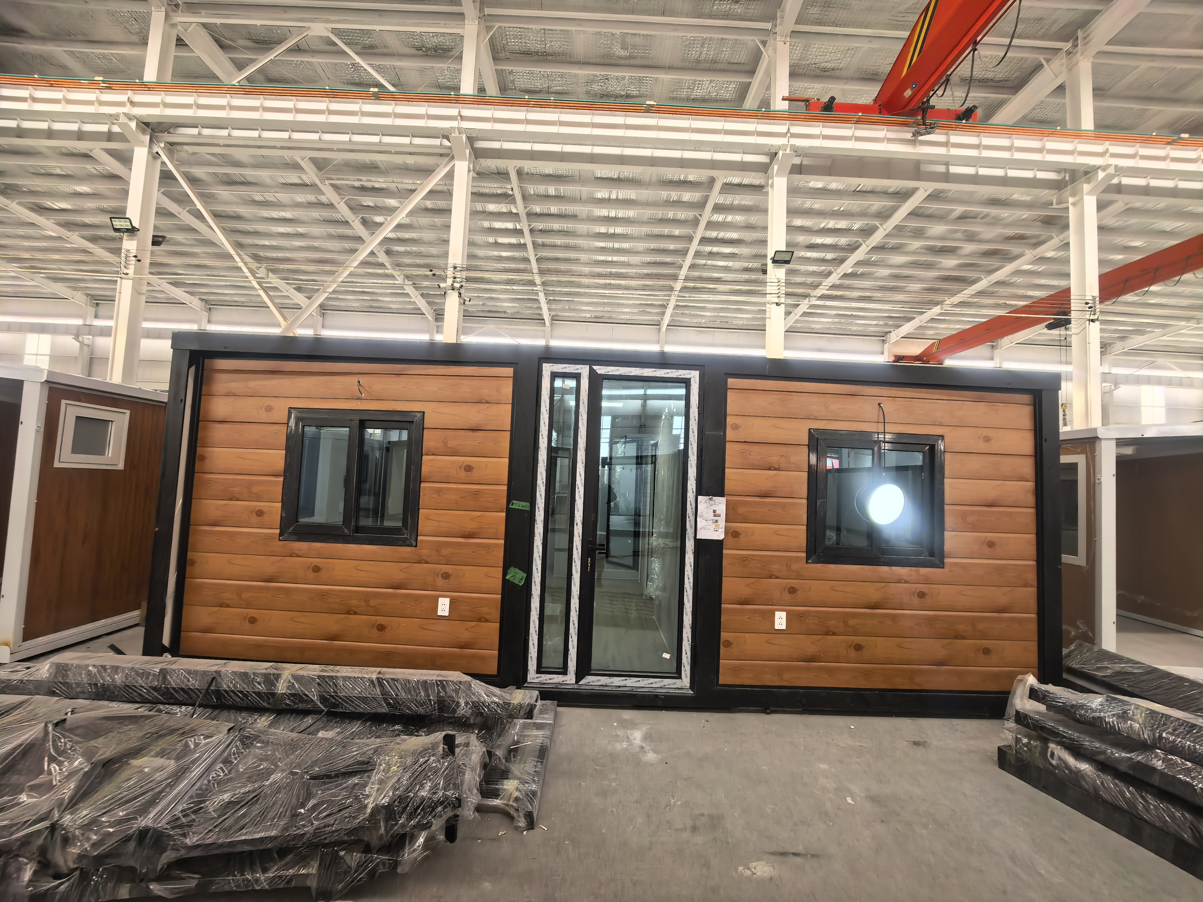 Casa 20ft — Vista Frontal